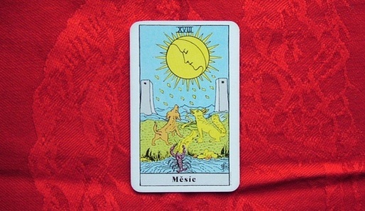 Luna Msc Tarot
